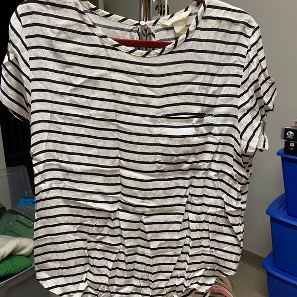 H&M Black and White Striped Short Sleeve Tee - Picture 1 of 5